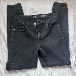 Women’s Skinny Jeans